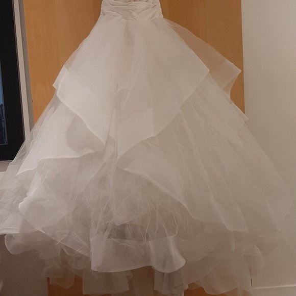 Hayley Paige Londyn Wedding Gown - Picture 3 of 3